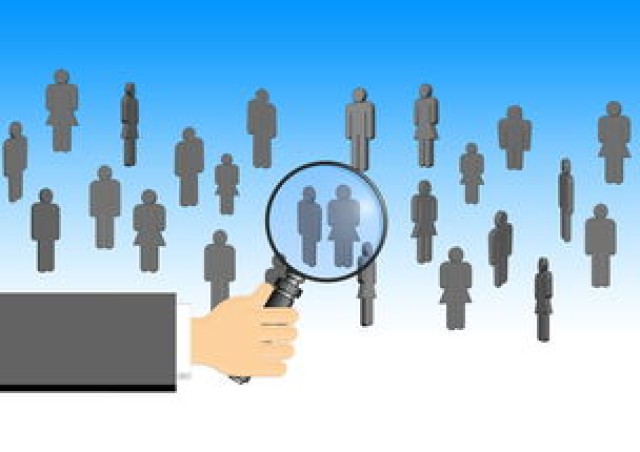 开云体育下载官网-比赛中阵容调整是否能带动进攻节奏，如何选择比赛阵型