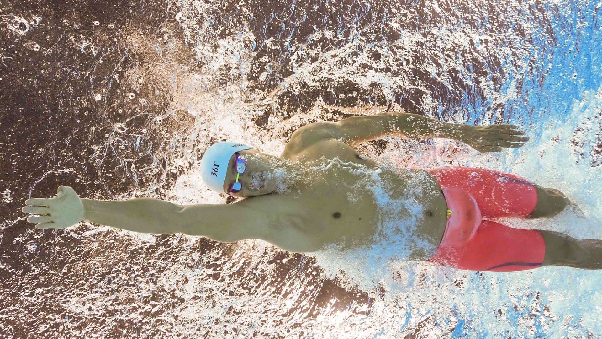 6金冲击+1年沉寂!樊振东全运夺冠,能否稳坐国乒一哥?,樊振东乒乓王国访谈